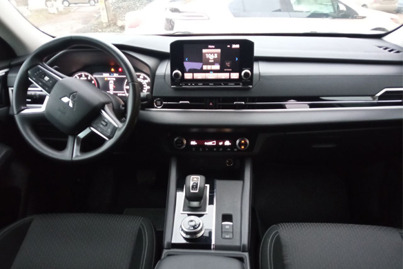 Аренда автомобиля Mitsubishi Outlander в Ижевск